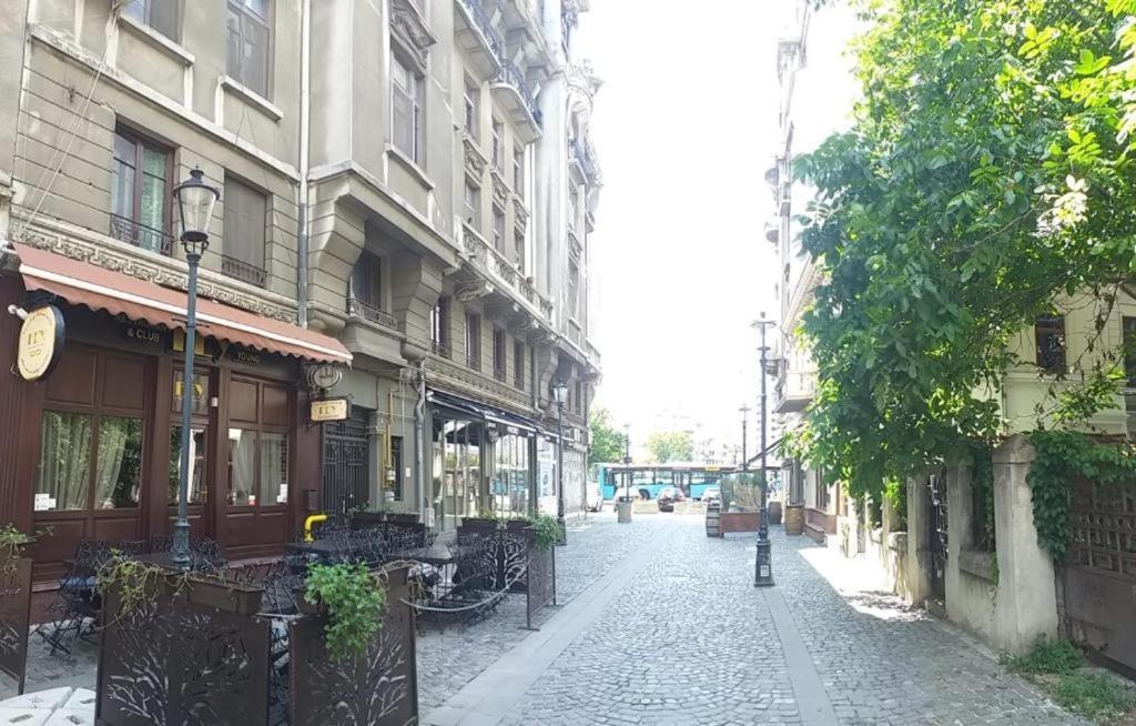 Royal Studio In Old Town Бухарест Экстерьер фото